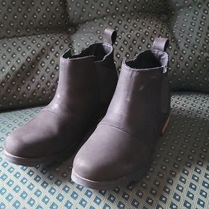 Sorel Emelie Chelsea boot